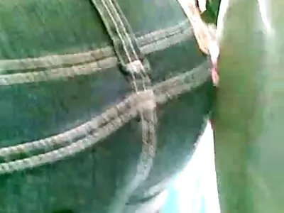 MILF មានចិត្តច្រណែន និងកខ្វក់ ដូច្នេះនាងកំពុងធ្វើរឿងមិនស្អាត